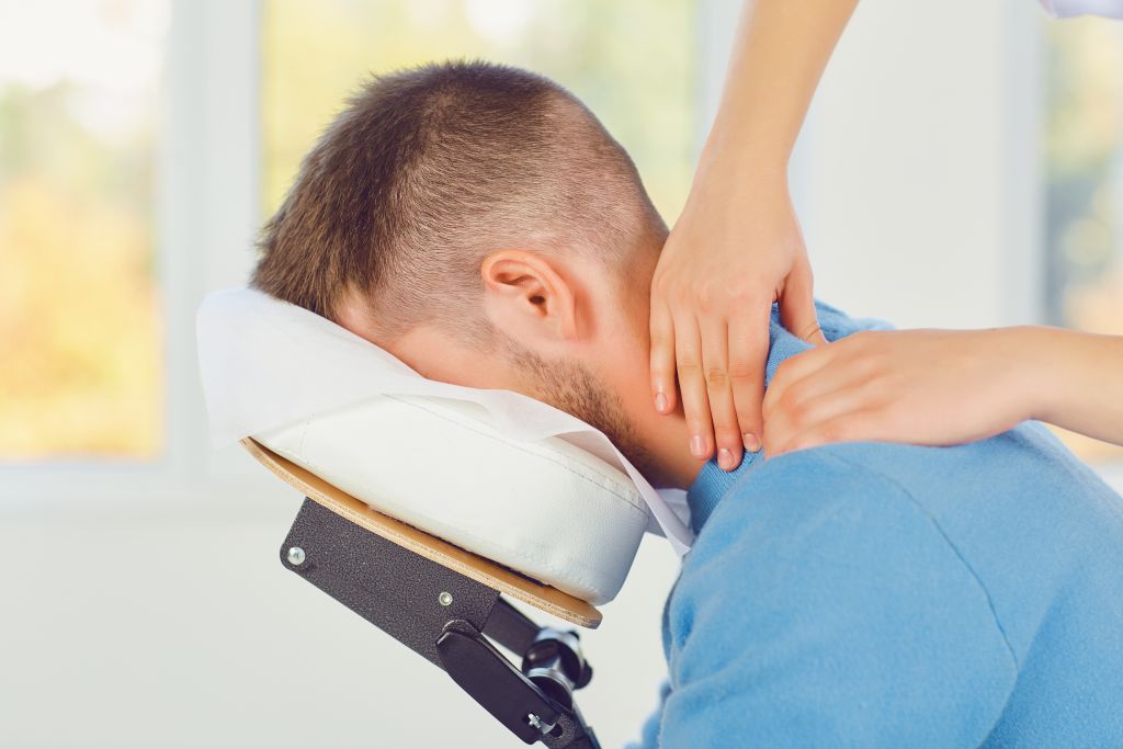 seated acupressure massage
